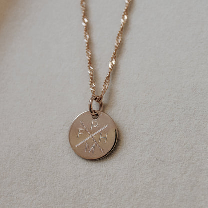 CLEARY | Buchstaben Anhänger 18k vergoldet mit Zirkonia | Personalisierbar