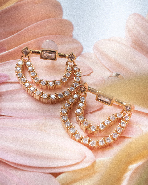 BAGUETTE HANGING CHAIN STUDS | Gold