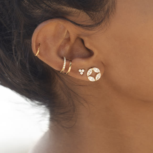 TRIPLE ZIRKONIA | Ohrstecker | gold